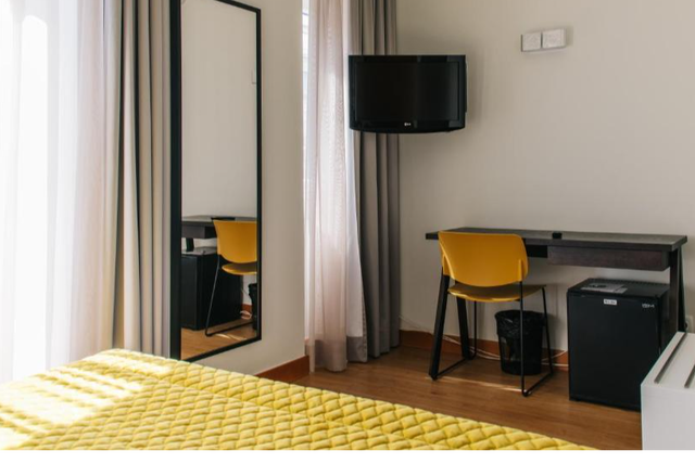 The America Diamonds Hotel