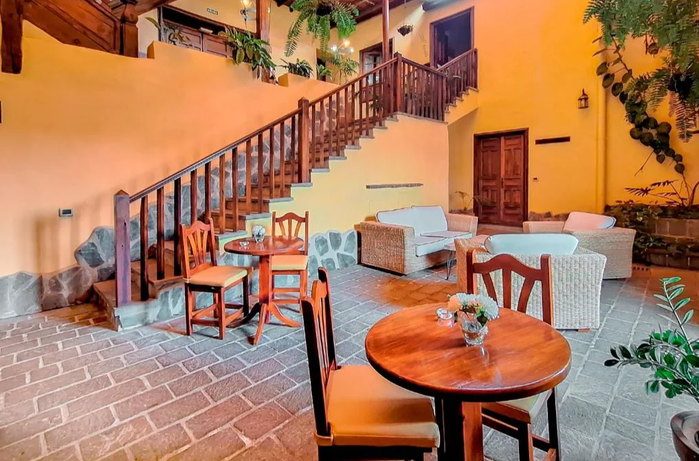 Rural Bentor lounge