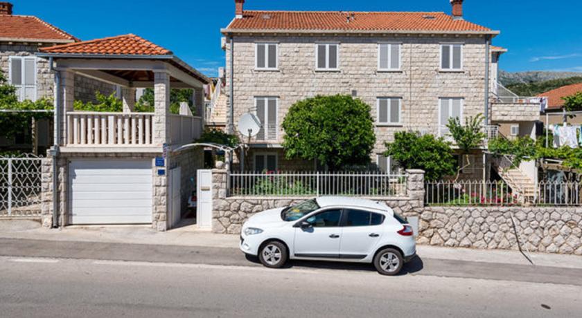 Vooraanzicht van Aparthotel Apartmani Vulicevic in Dubrovnik