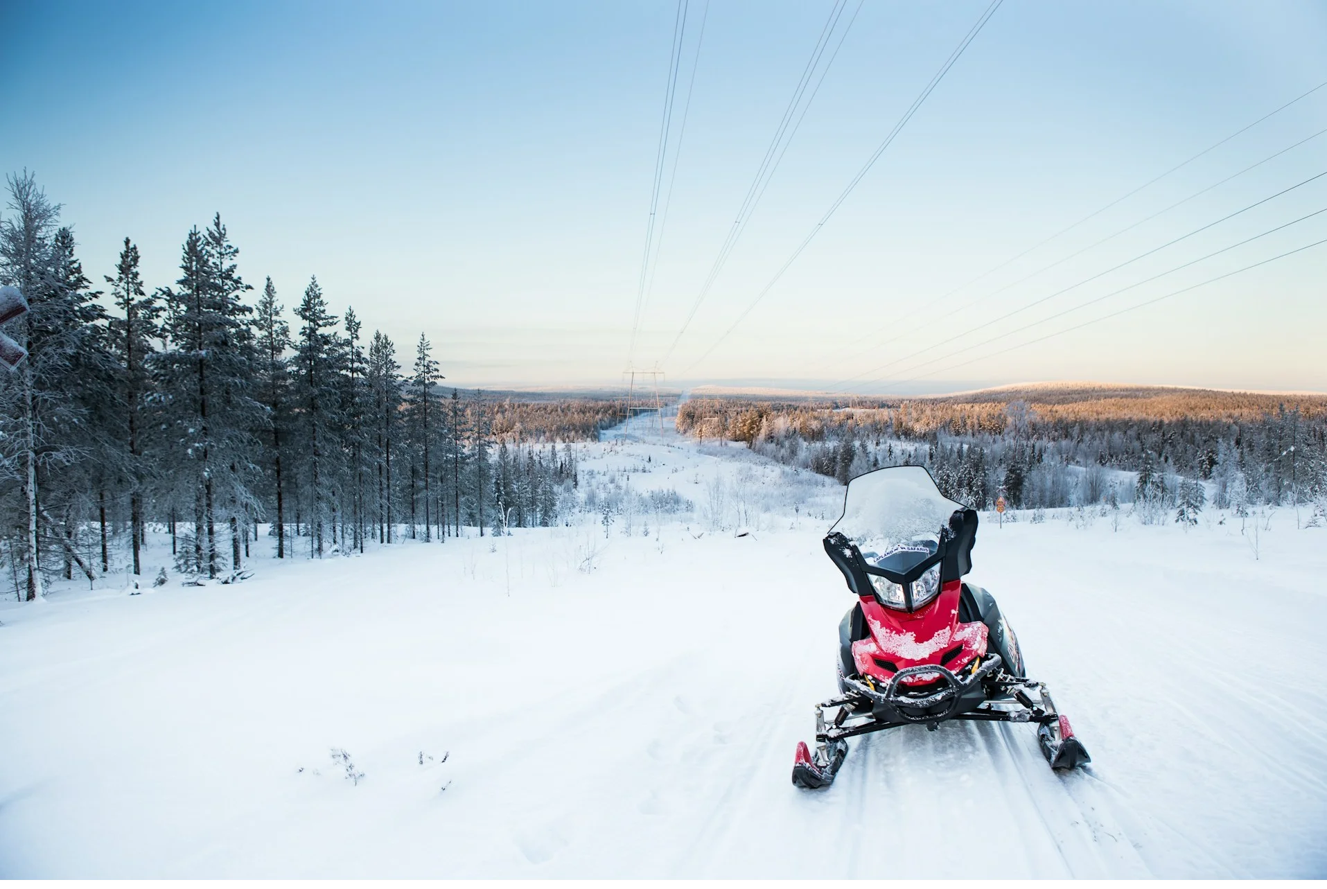 Sneeuwscooter safari Lapland