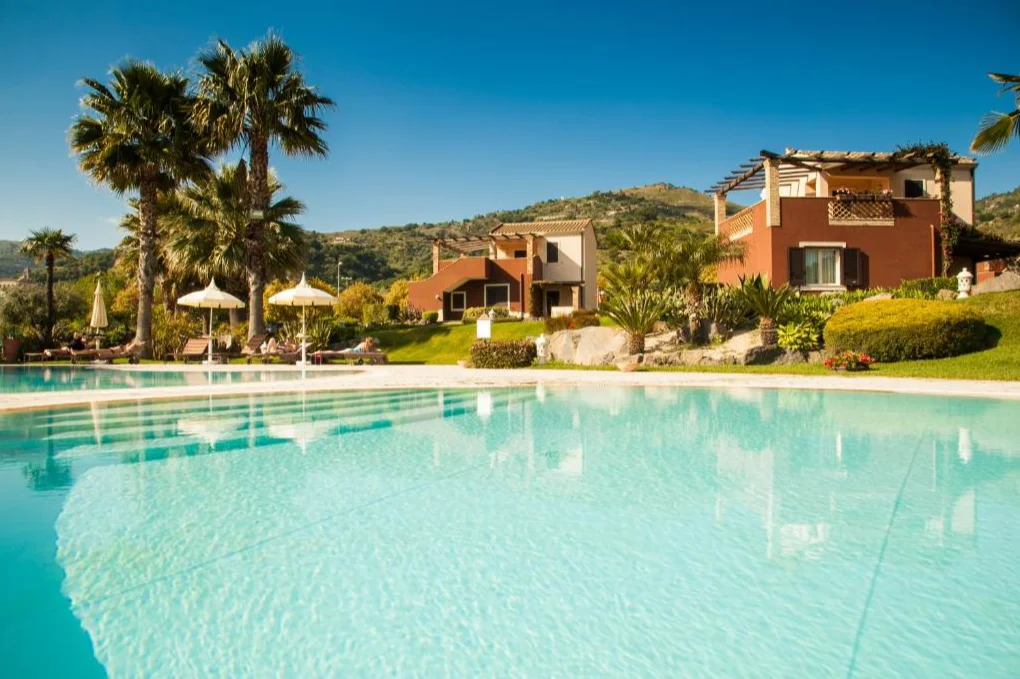 Alcantara Resort di Charme zwembad