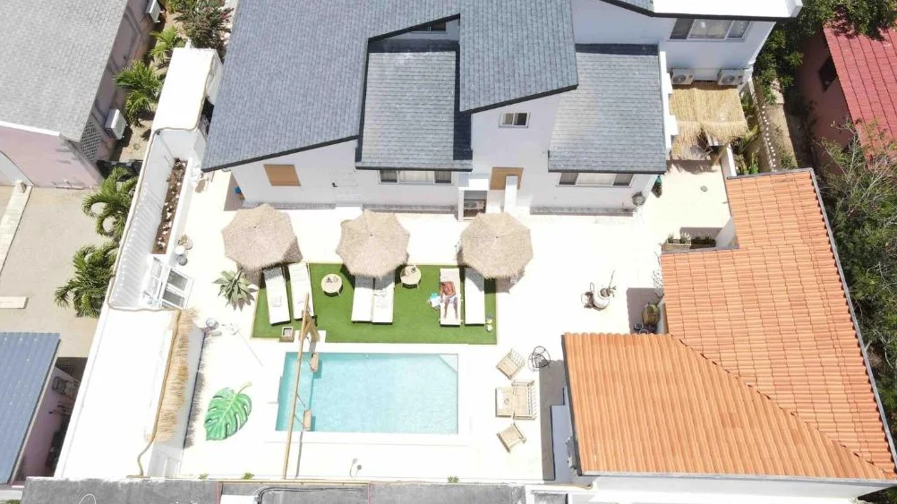 Palm Beach Vacay Suites gebouw