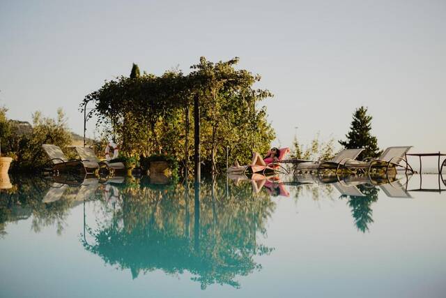 Il Falconiere - infinity pool