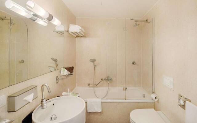Badkamer in een kamer van NH Collection Roma Giustiniano