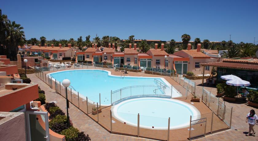 Zwembad van Bungalows Castillo Playa op Fuerteventura 