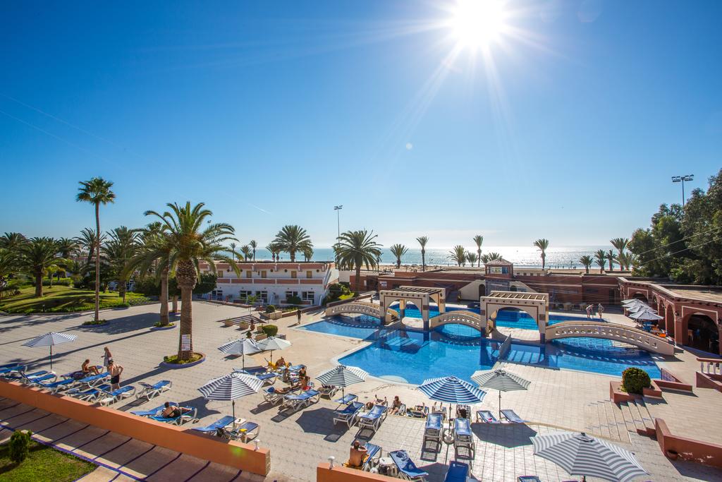 Tuin met buitenzwembad van Hotel Club Almoggar Garden Beach in Agadir