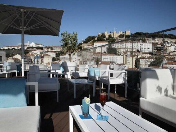 Dakterras van Hotel Mundial in Lissabon