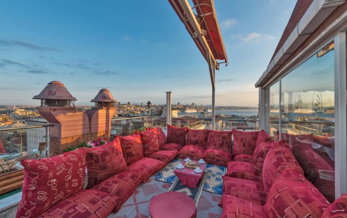 Dakterras van Hotel Golden Horn Sirkeci Istanbul