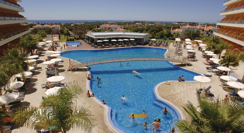 Zwembad van Hotel Balaia Atlantico in de Algarve