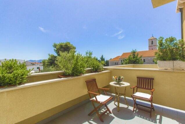 Dakterras van Hotel Spongiola in Dalmatië