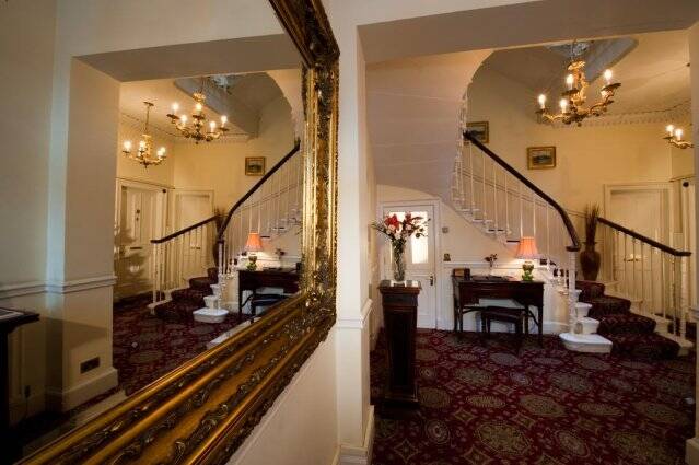 Entree van The Ben Doran Guest House in Edinburgh