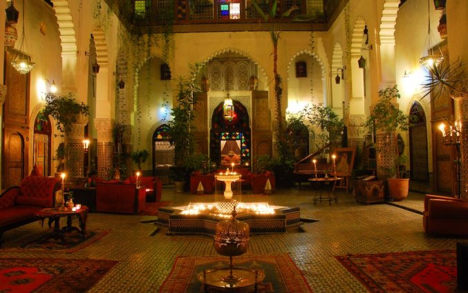 Patio van Riad Dar el Ghalia in Fez