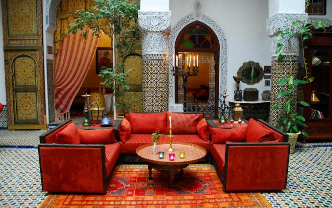 Zithoek van Riad Dar el Ghalia in Fez