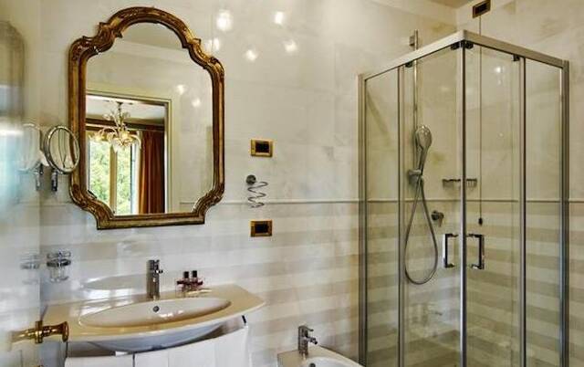 Badkamer van Hotel Gardena Venetië