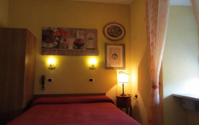 Eenpersoonskamer van Hotel Europeo Flowers Sea Napels